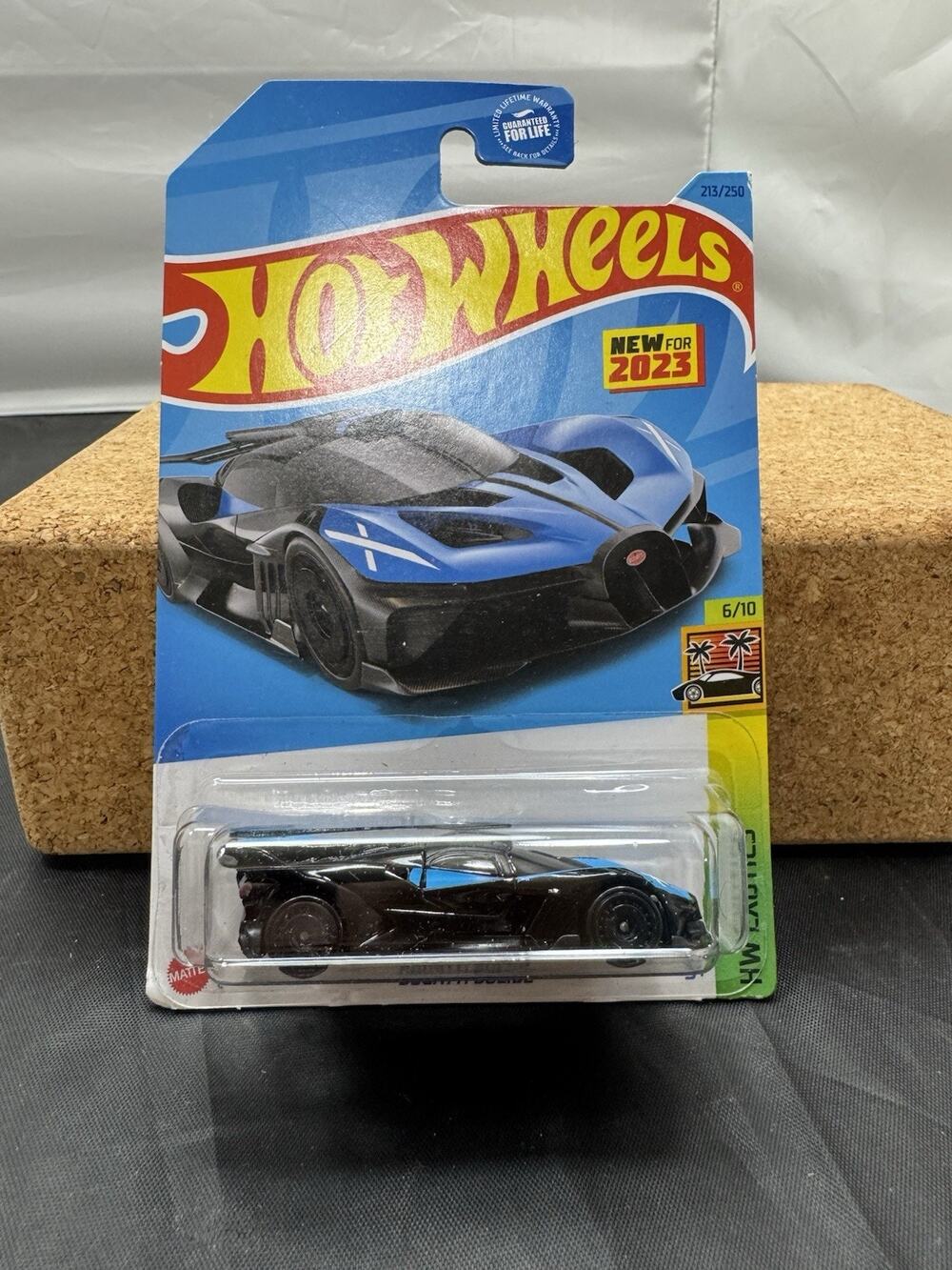 2023 Hot Wheels Bugatti Bolide Black Blue 213/250 HW Exotics 6/10 HKG64 New